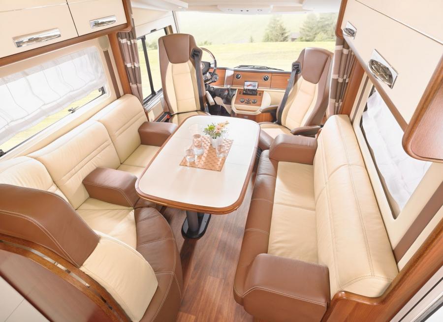 Интерьер Carthago Liner De Luxe 2012 года  (фото 9 из 9)